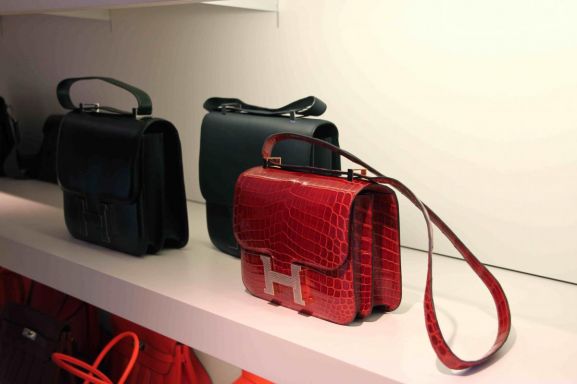 hermes constance croc  