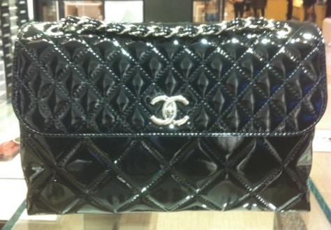 Chanel Patent Leather Classic Jumbo Single Flap Shoulder Bag (SHF-1968 –  LuxeDH