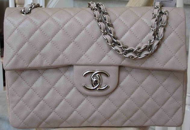 CHANEL BEIGE CLASSIC FLAP VS WHITE 