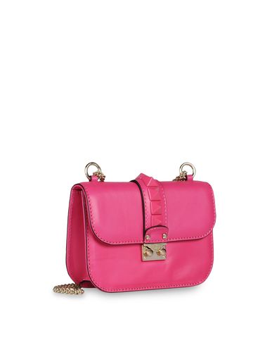 kind en gang Konkurrencedygtige Valentino Rockstud Flap Bag Reference Guide - Spotted Fashion