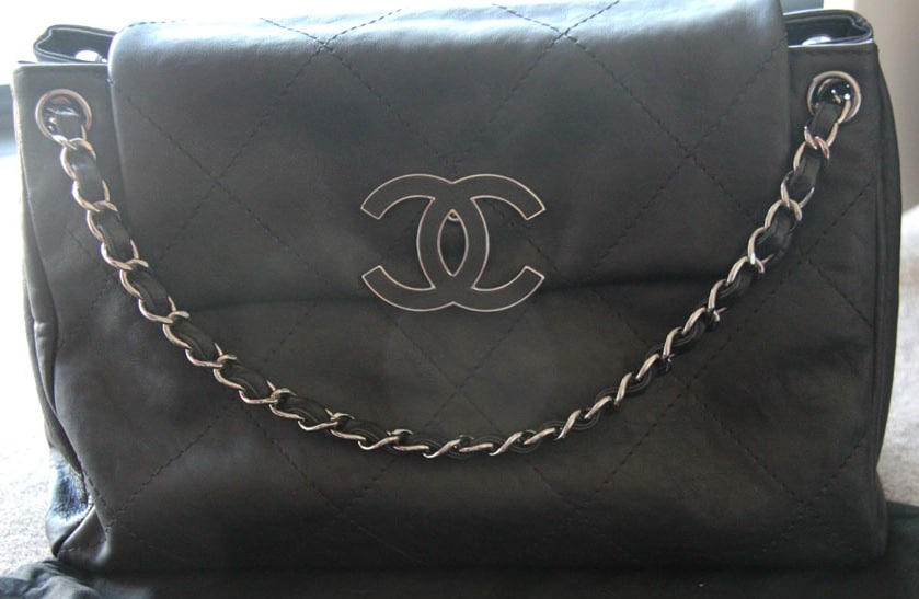 Chanel Burgundy Hamptons CC Flap Bag