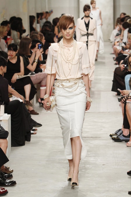 Chanel Cruise 2015 Runway Show Photos