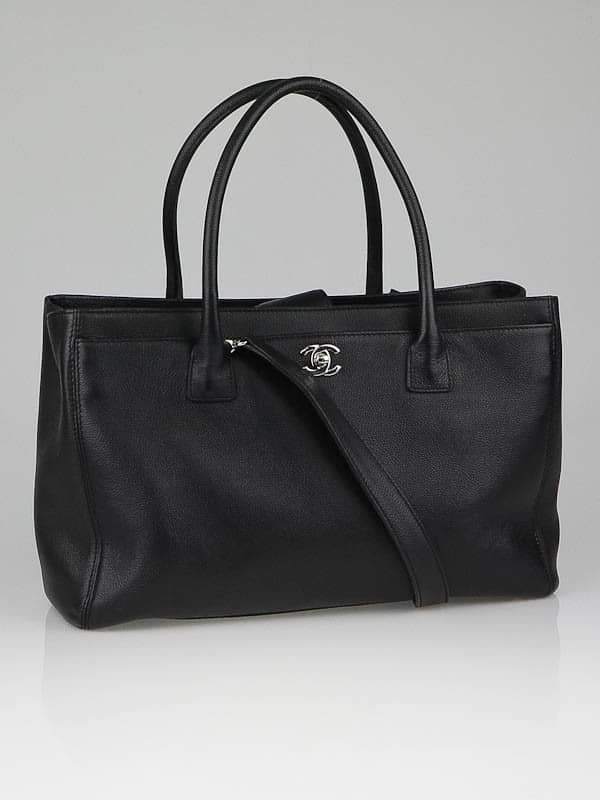 Chanel Cerf Tote Bag - Yoogis Closet