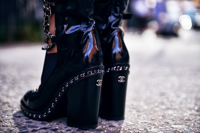 CHANEL black leather 2016 16B CHAIN BLOCK HEEL OVER KNEE Boots