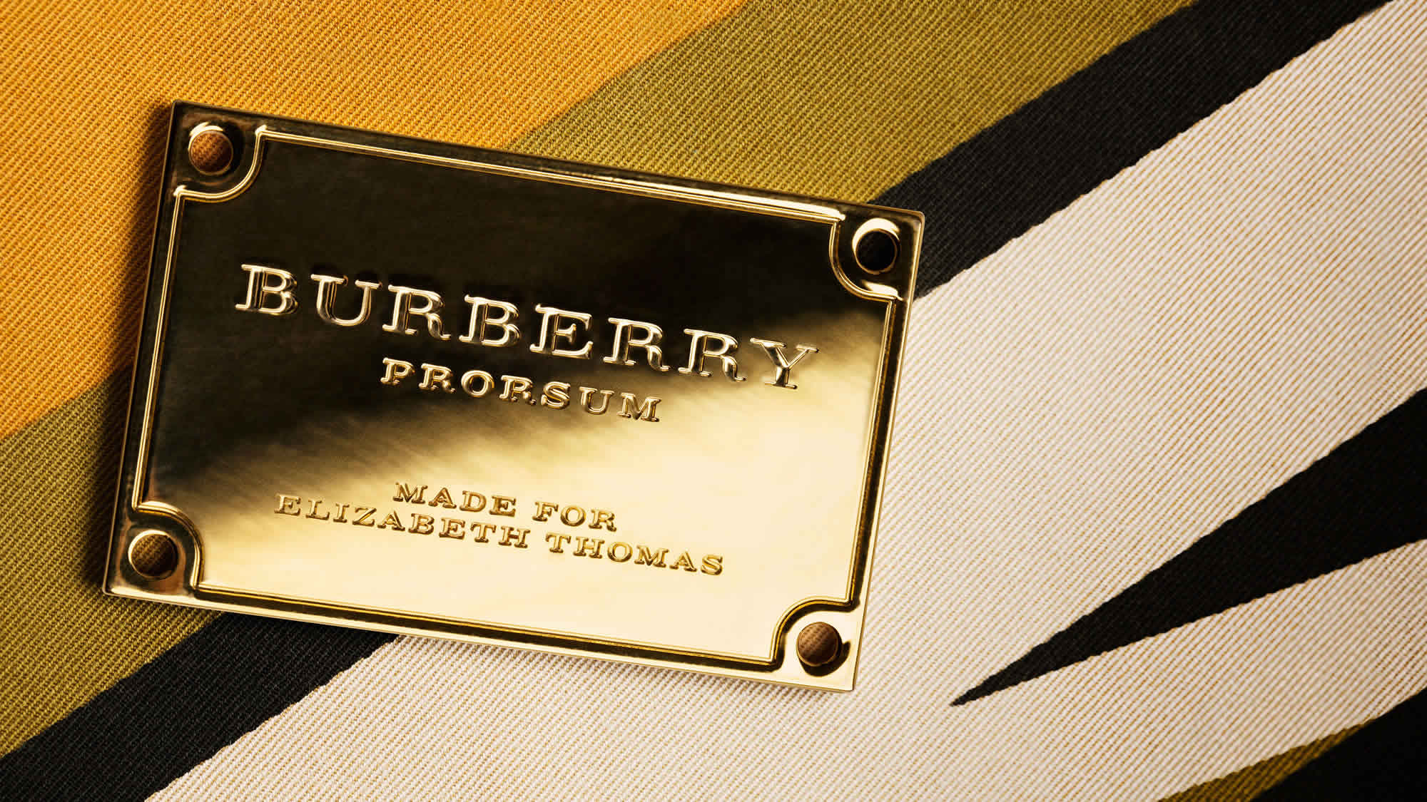 Burberry Prorsum Personalization