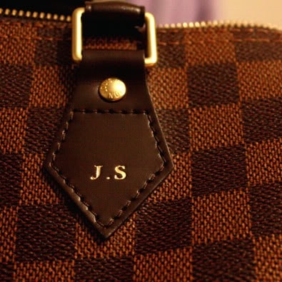 HOW TO REMOVE HOT STAMPED INITIALS ON YOUR LOUIS VUITTON 