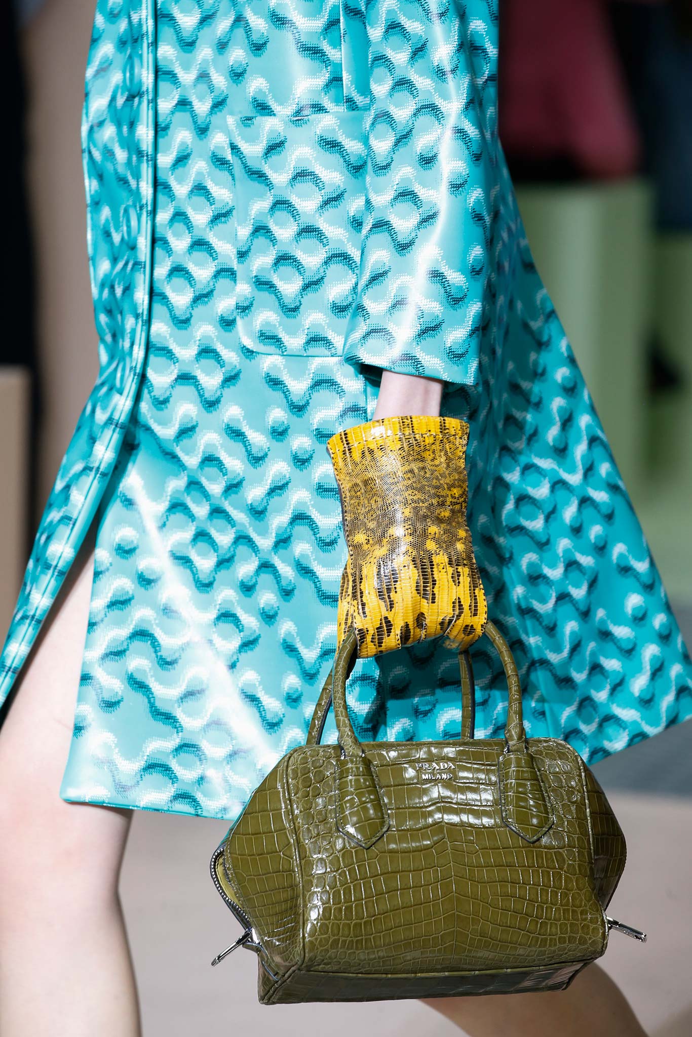 BILD 1_ Schlussbild Prada bag, fall 2015, irmasworld, irma travels