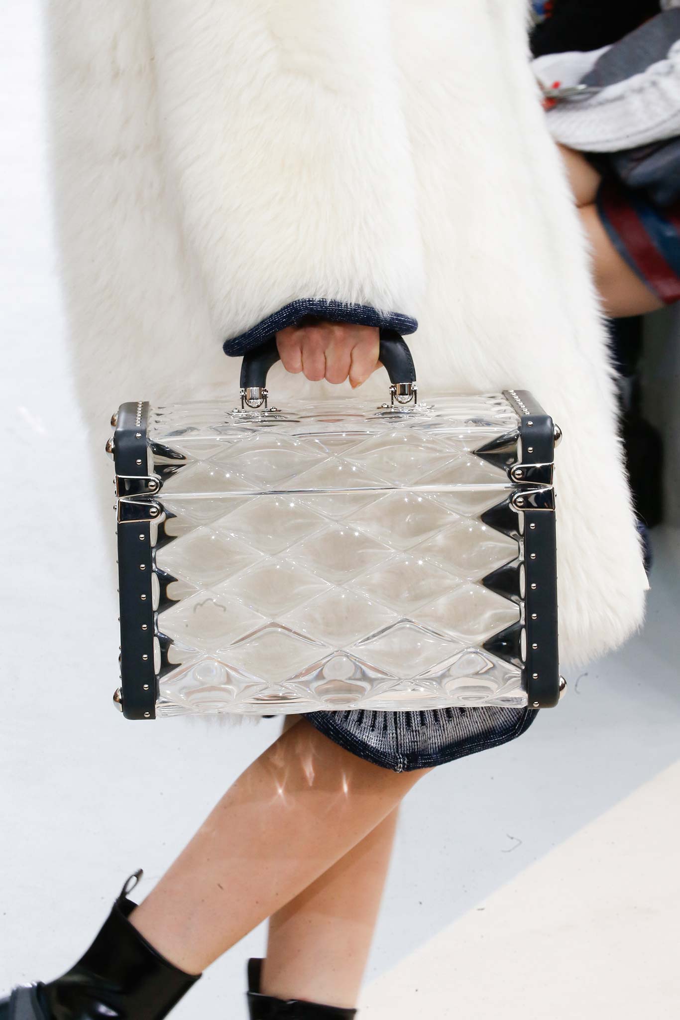 Louis Vuitton's Silver Fall 2015 Trunk