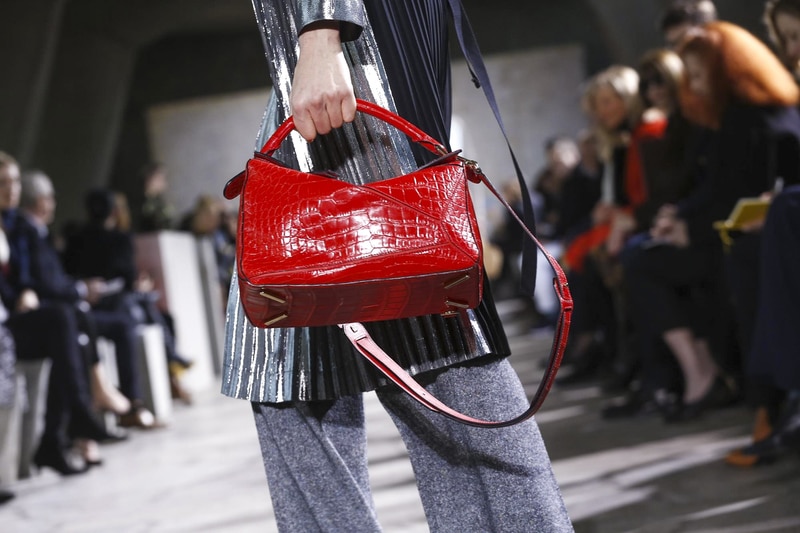 street style loewe puzzle bag