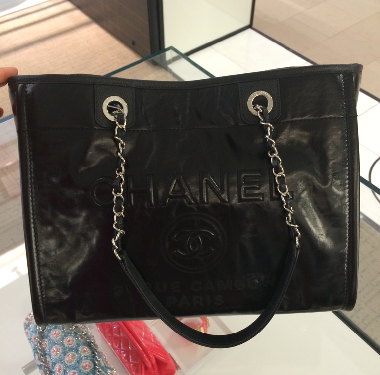 Deauville leather tote Chanel Black in Leather - 29819400