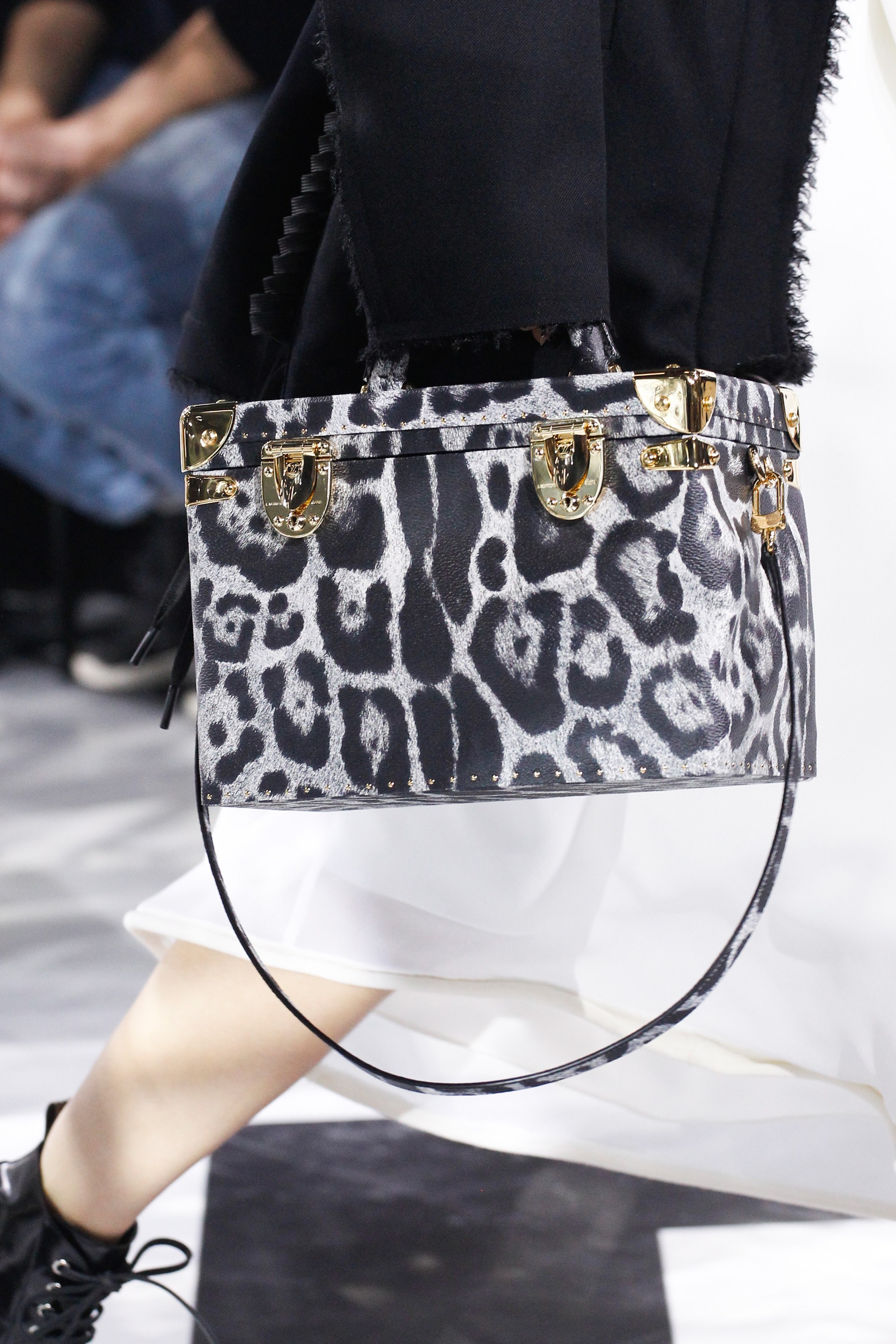 Louis Vuitton Fall/Winter 2016 Runway Bag Collection - Spotted Fashion