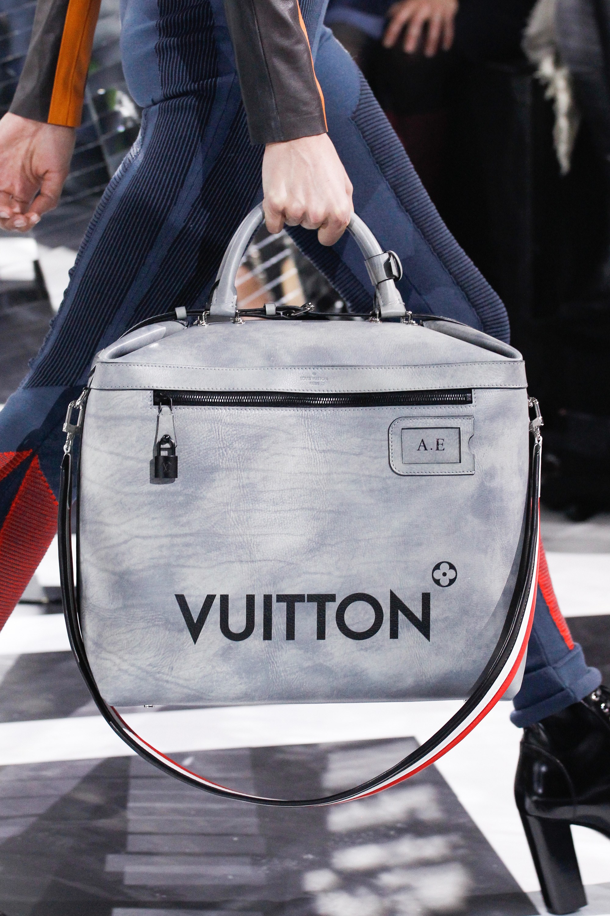 Louis Vuitton Fall/Winter 2016 Runway Bag Collection - Spotted Fashion