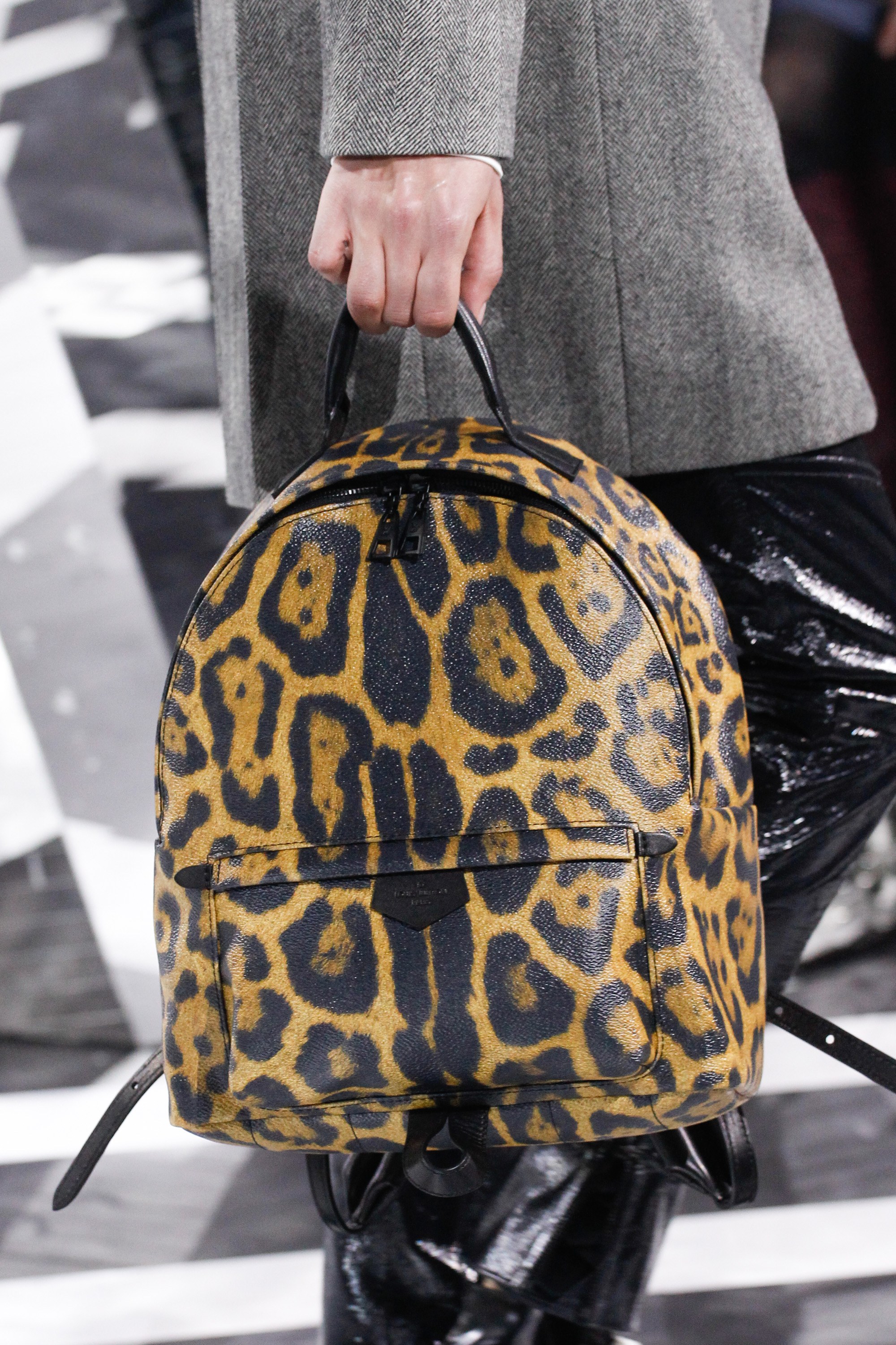 Louis Vuitton Fall/Winter 2016 Runway Bag Collection | Spotted Fashion