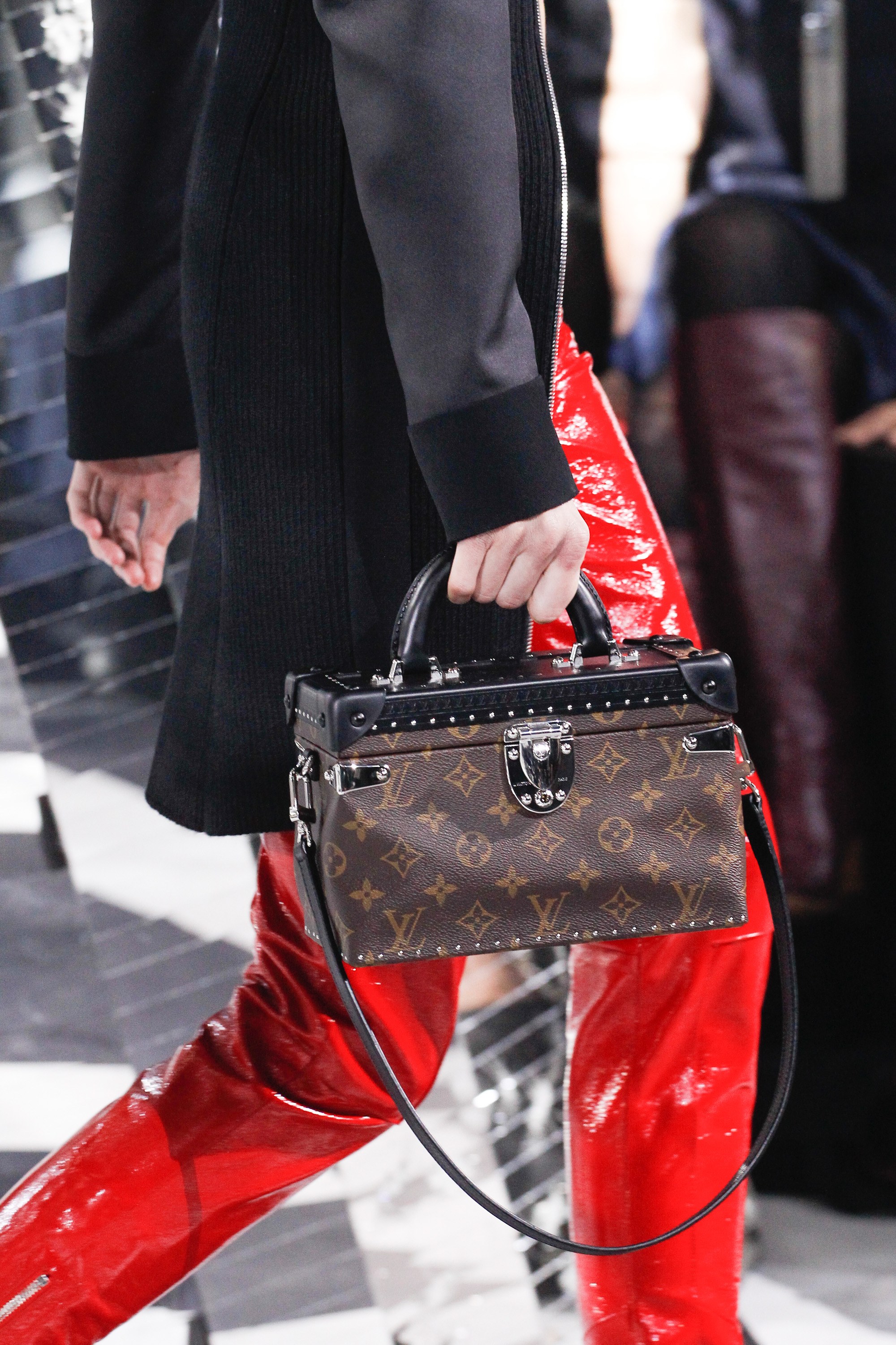 Louis Vuitton Fall/Winter 2016 Runway Bag Collection - Spotted Fashion