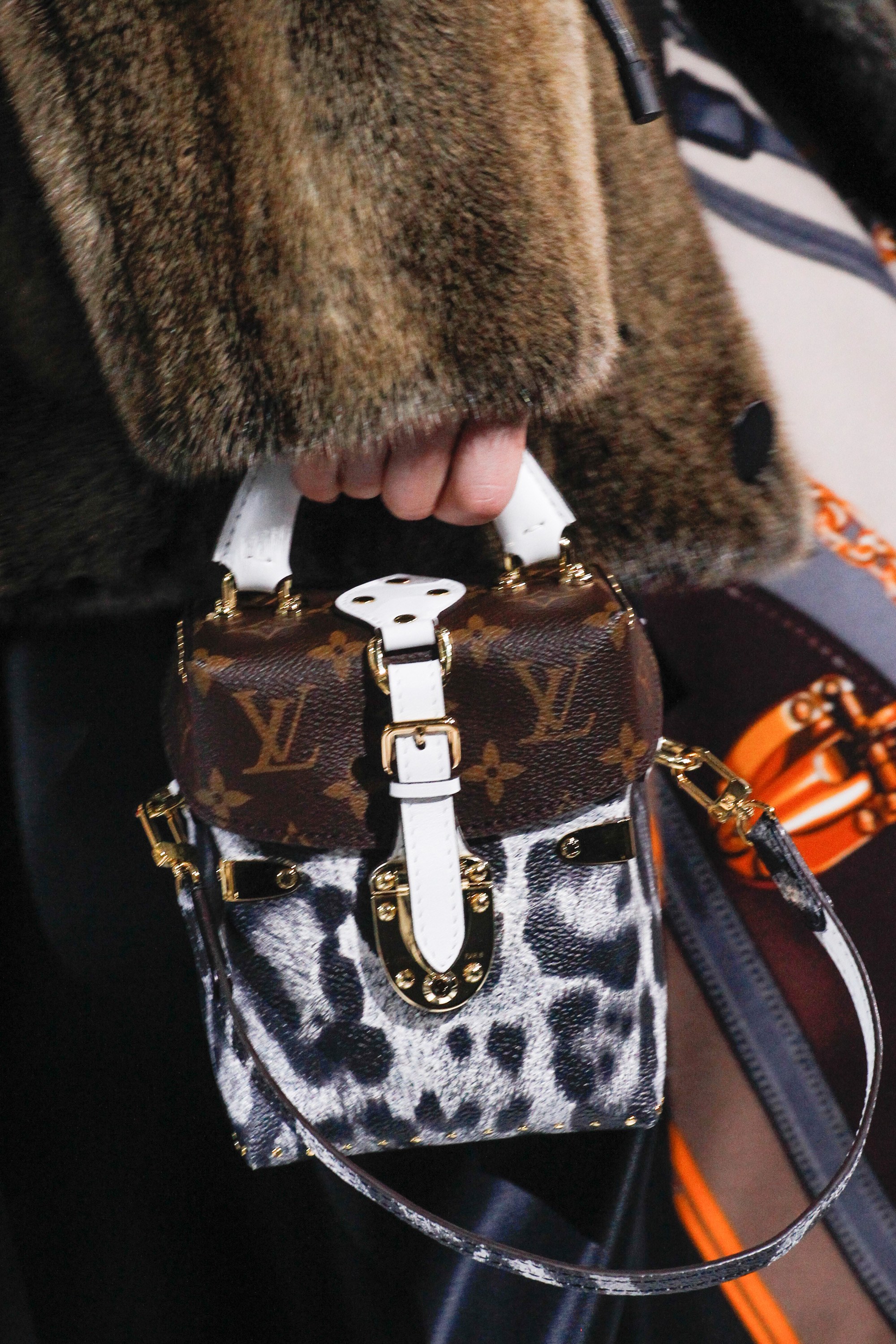 Louis Vuitton Fall/Winter 2016 Runway Bag Collection | Spotted Fashion