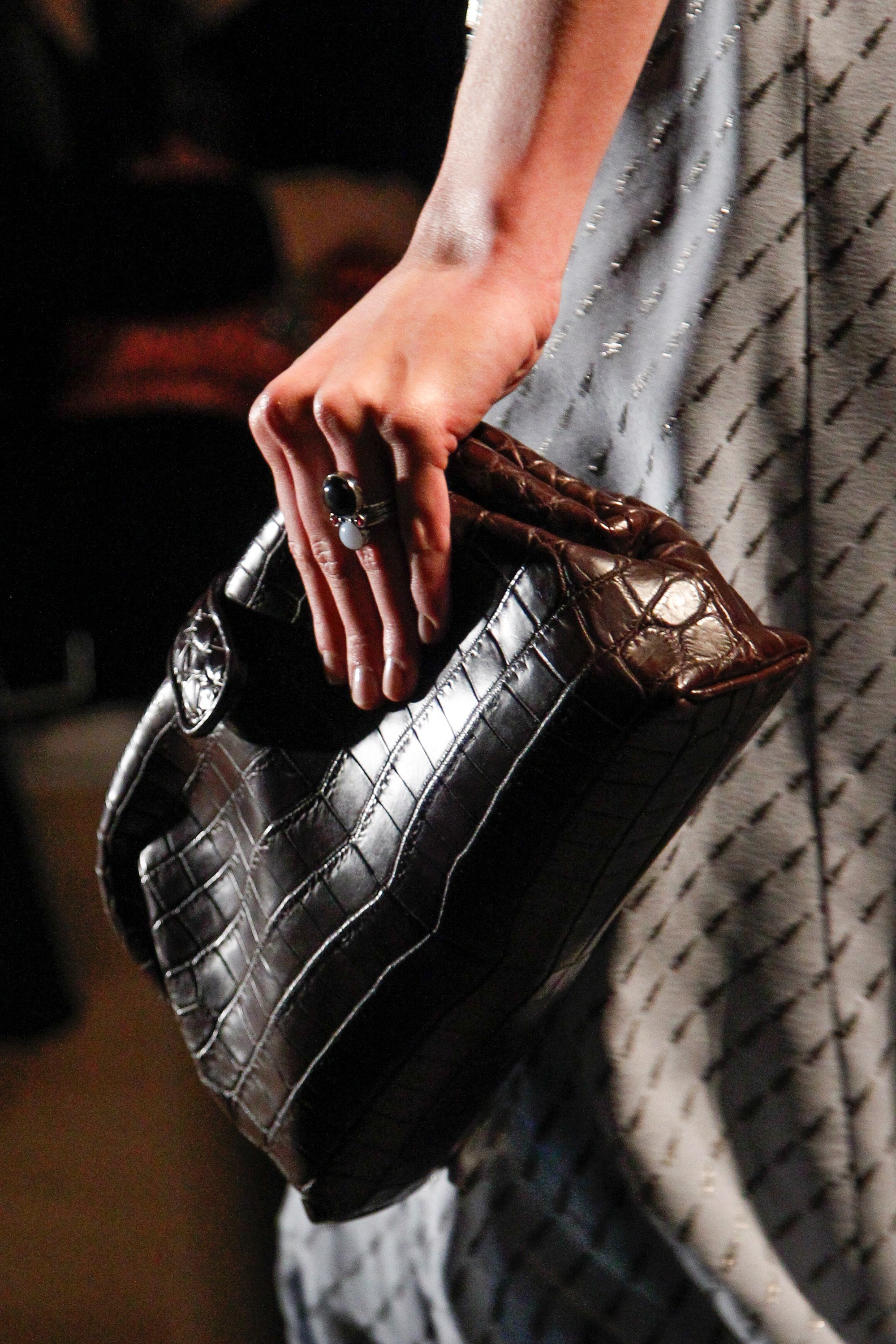 Bottega Veneta Bag Knot Crocodile Clutch Woven Silver Details