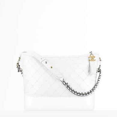 bag, chanel gabrielle small hobo bag, chanel bag, chanel, white bag,  accessory, shoulder bag, chain bag, white t-shirt, t-shirt - Wheretoget