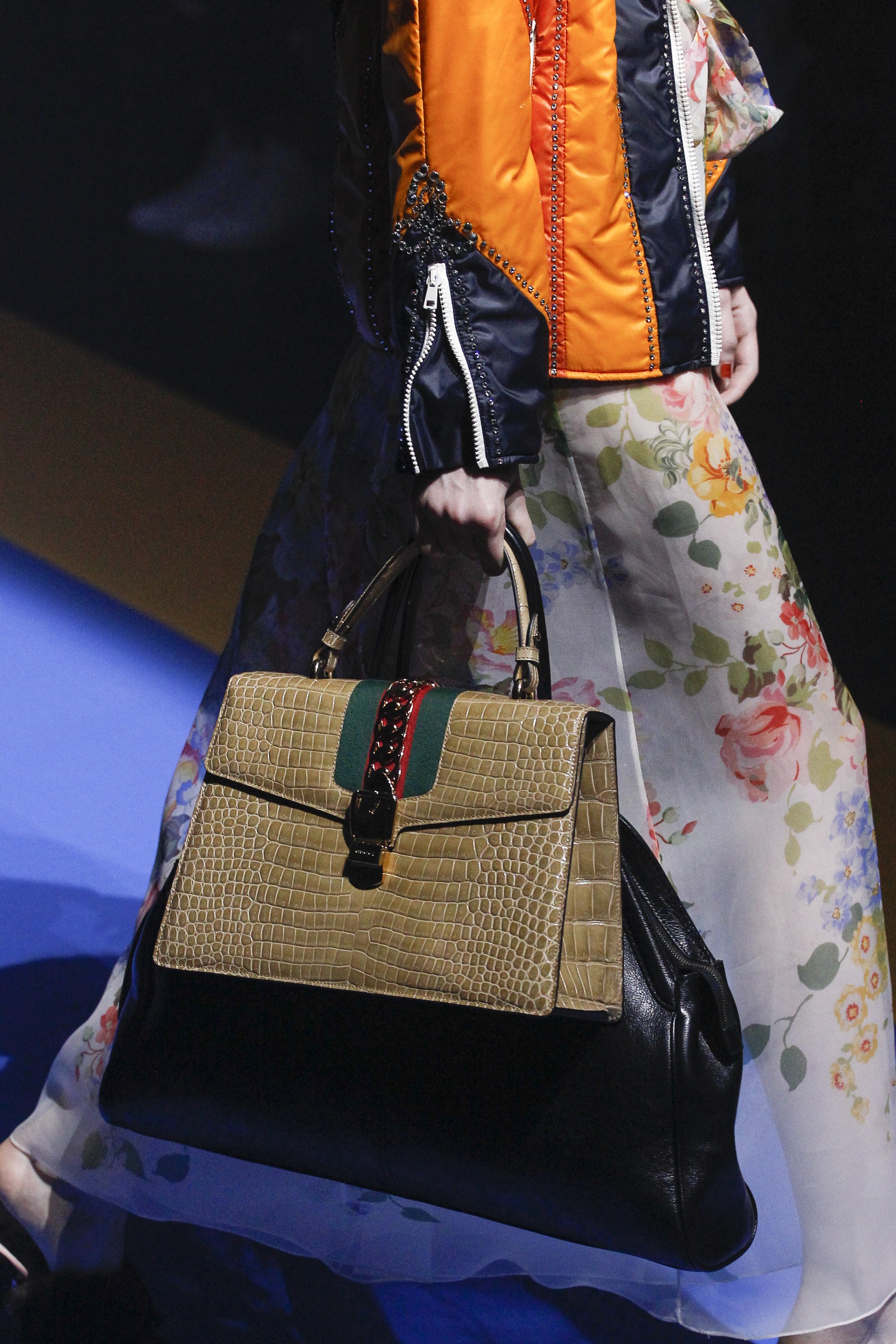 gucci runway bag