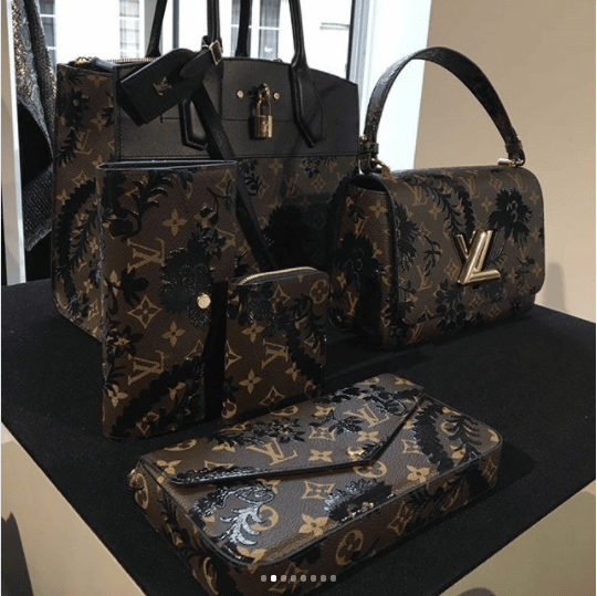 Your Bag Spa » LOUIS VUITTON TWIST MONOGRAM BLOSSOM BAG