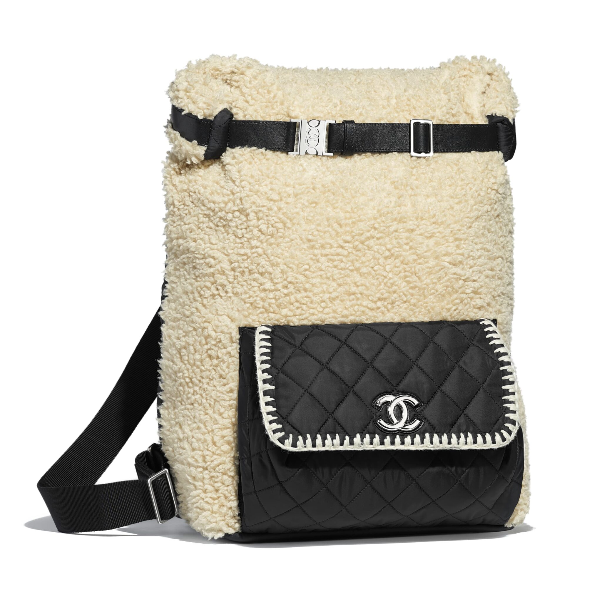 Chanel White Matelasse Coco Neige Bucket Bag Black Fur ref.529003