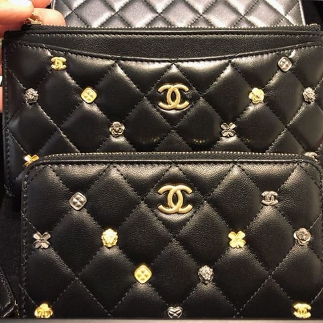 Chanel charm bag 2018 deals
