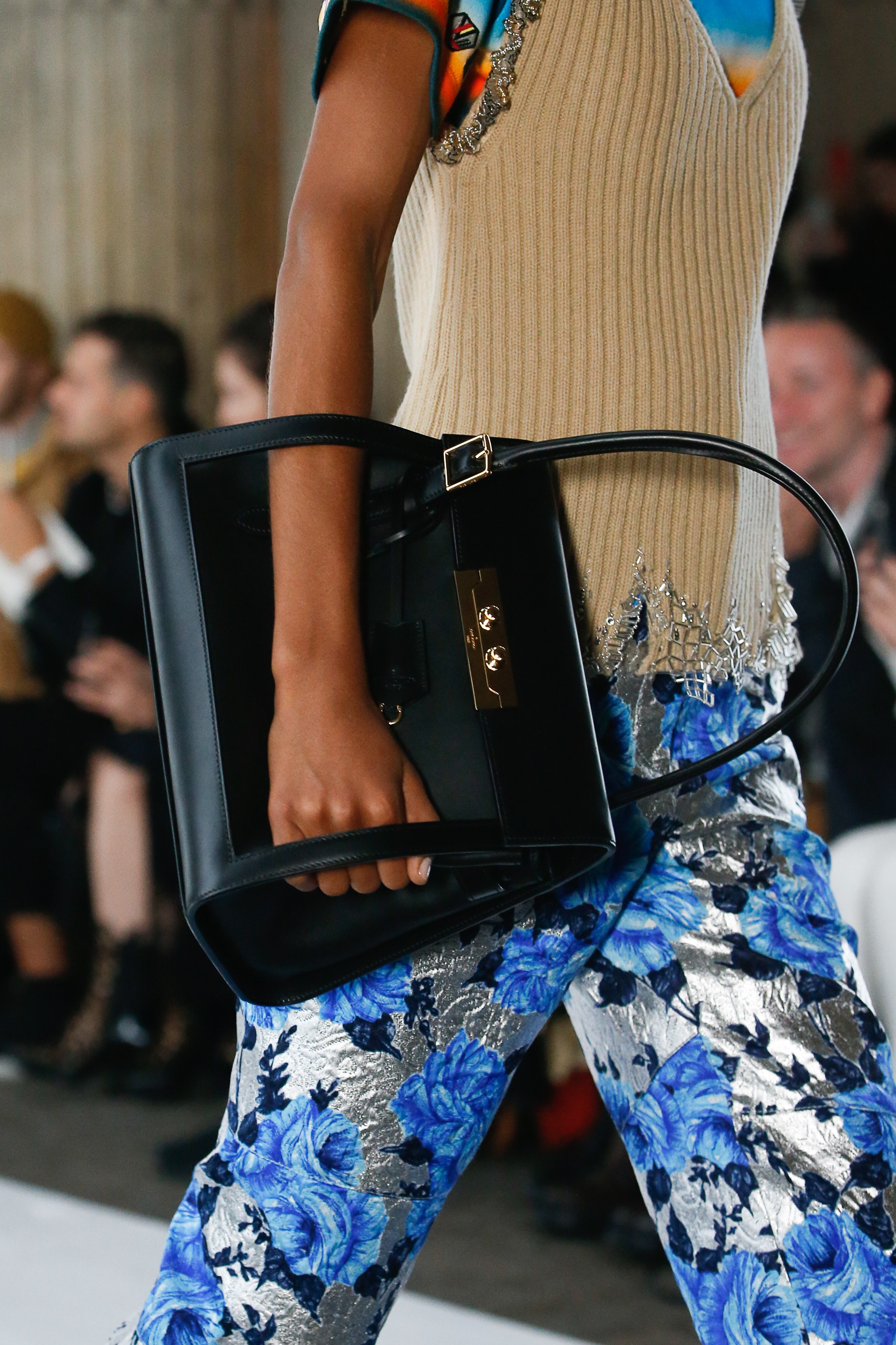 Look from the Louis Vuitton Women's Spring-Summer 2019 Fashion Show, by  Nicolas Ghesquière.