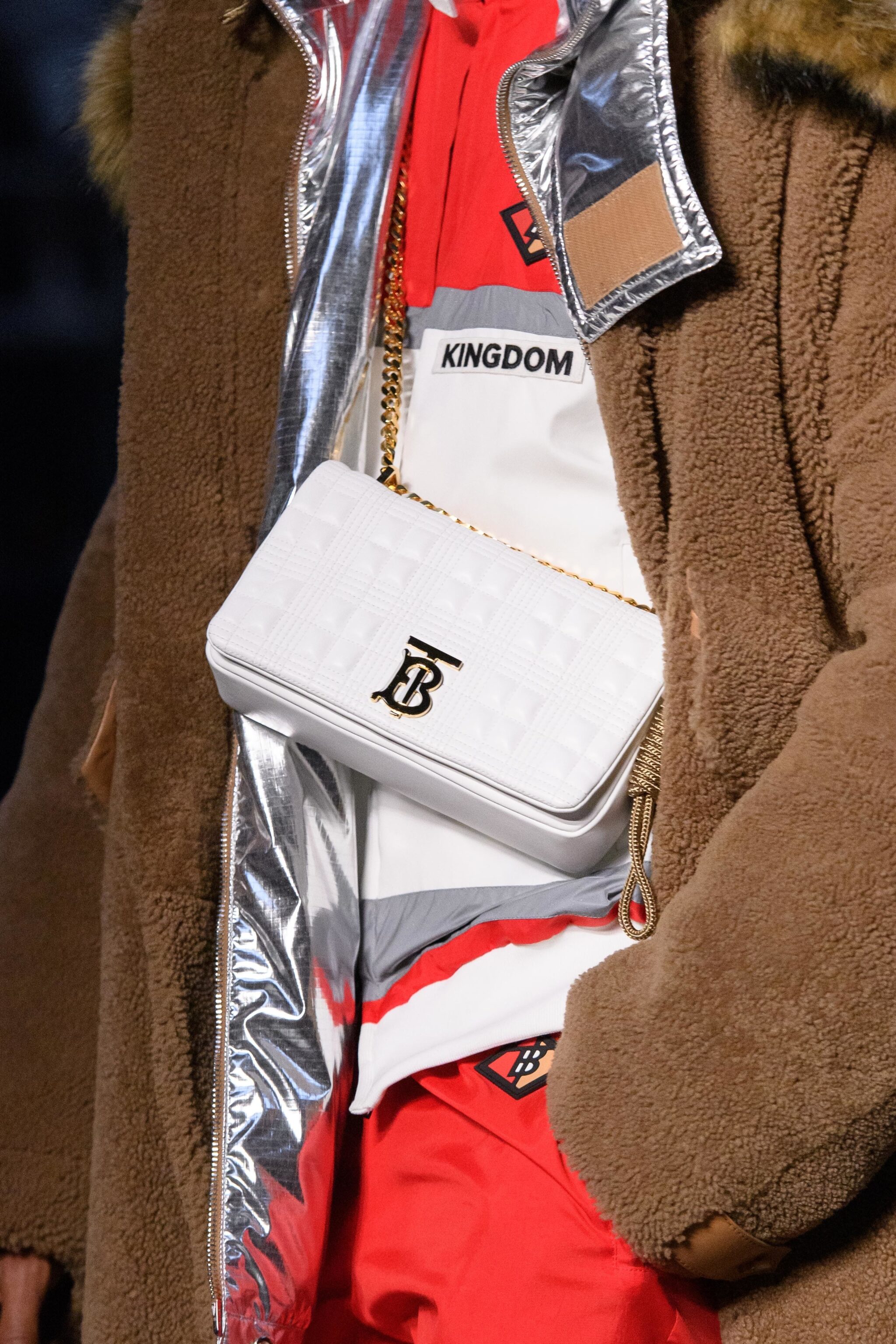 Burberry Lola: the new Burberry Fall/Winter 2019 bag!