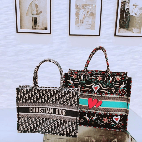 DIOR BOOK TOTE 101: SIZE COMPARISON