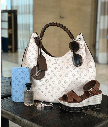 LOUIS VUITTON Mahina Carmel Hobo Snow 898983