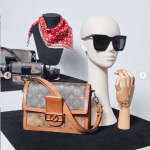 Louis Vuitton Monogram Canvas:Reverse Dauphine Bag