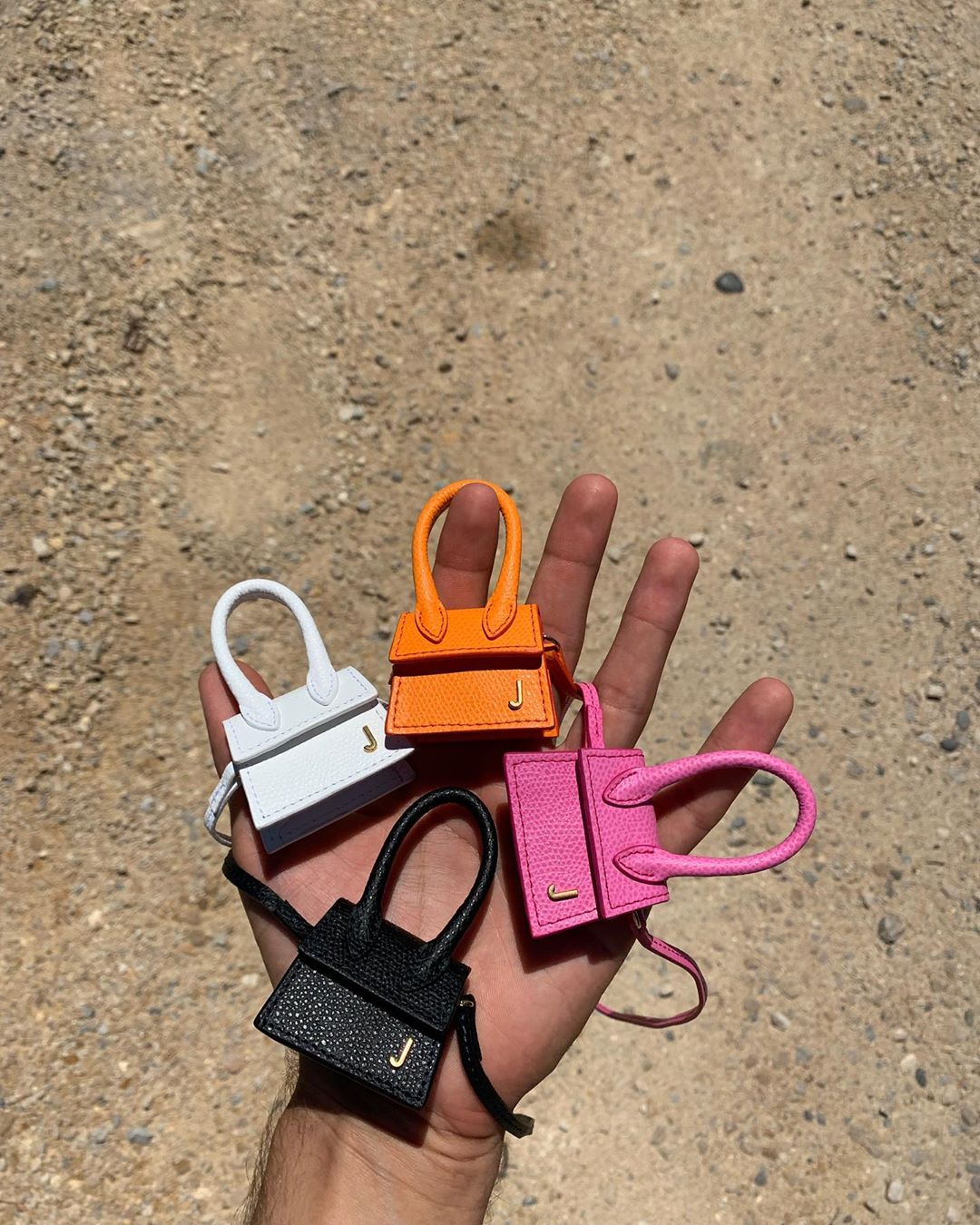 Jacquemus: The evolution of the Mini bag – l'Étoile de Saint Honoré