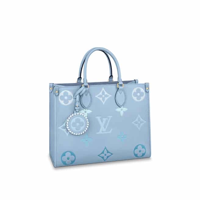 Louis Vuitton OnTheGo MM Tote Bag OUTFITS & REVIEW 😍, Giant Monogram