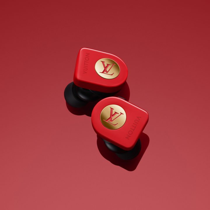Louis Vuitton Horizon Earphones Reference Guide Spotted Fashion