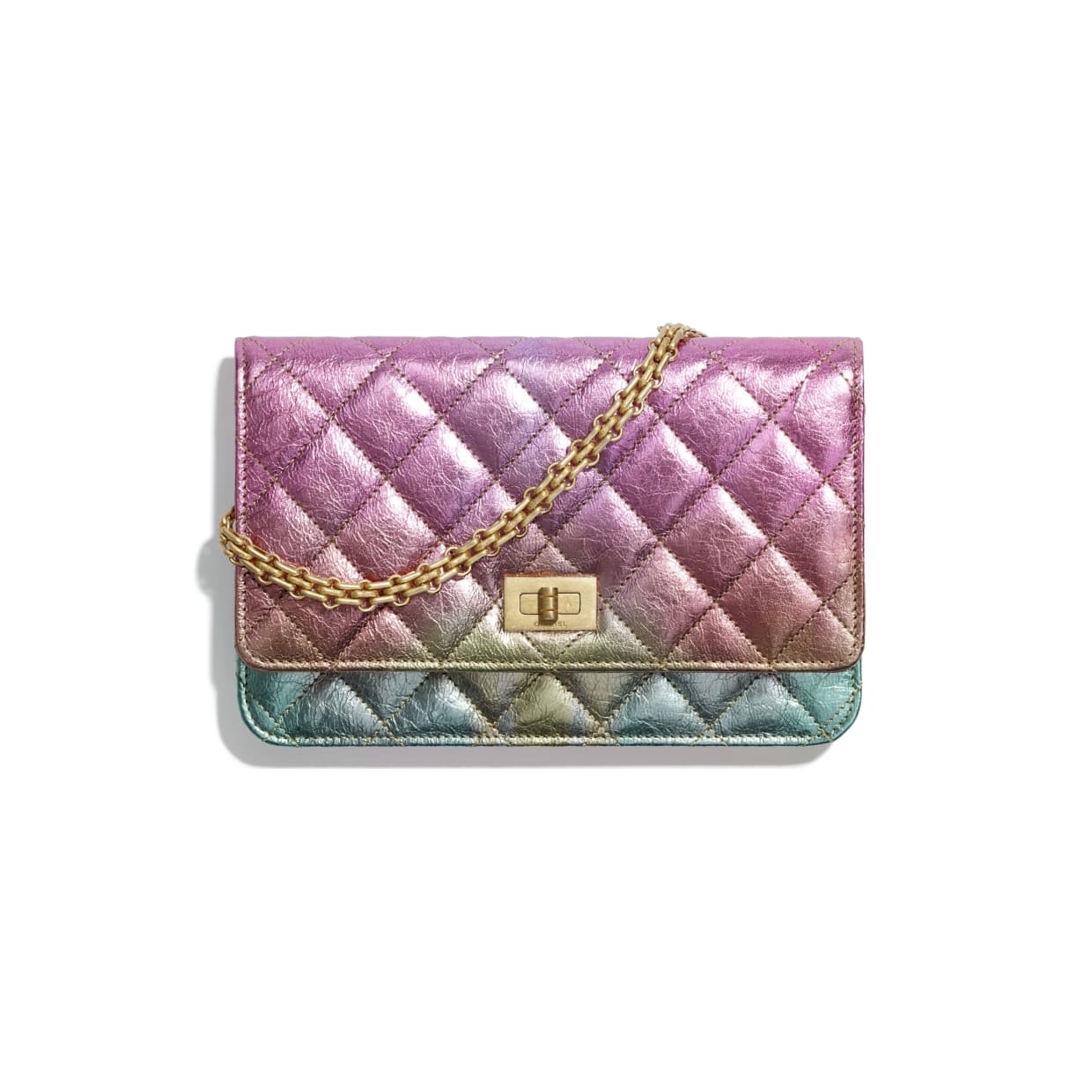 Chanel Métiers d'Art Pre-Fall 2020 Small Leather Goods Collection - Spotted  Fashion