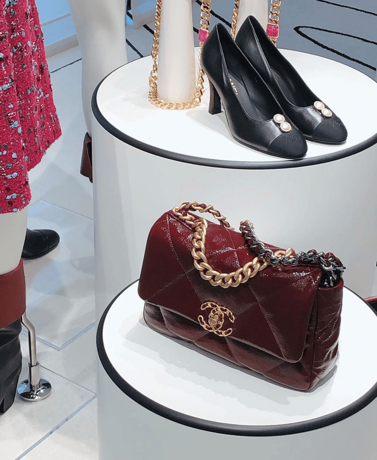 Chanel Fall Winter 2020/21 Collection- New Bags & Shoes + Louis