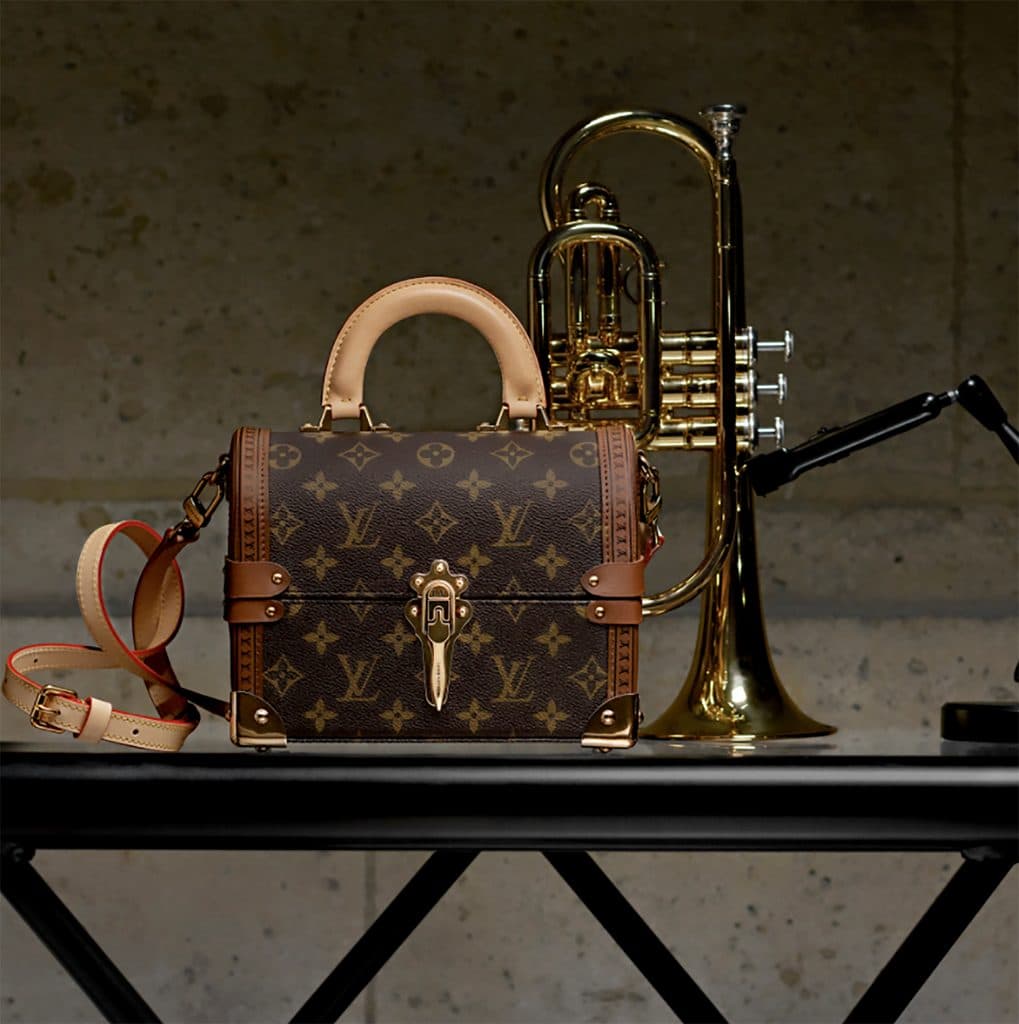 Louis Vuitton Cruise 2022 Collection, New Bags, Shoes & So Much Eye Candy!  Luxury Winter Shopping 