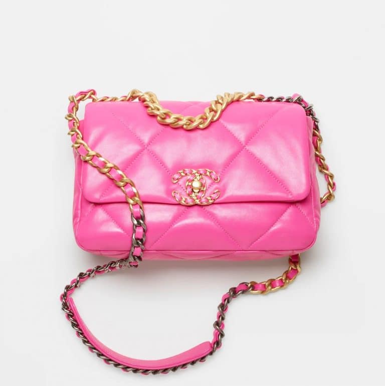 Chanel Spring-Summer 2022 Pre-Collection Handbags - Spotted Fashion